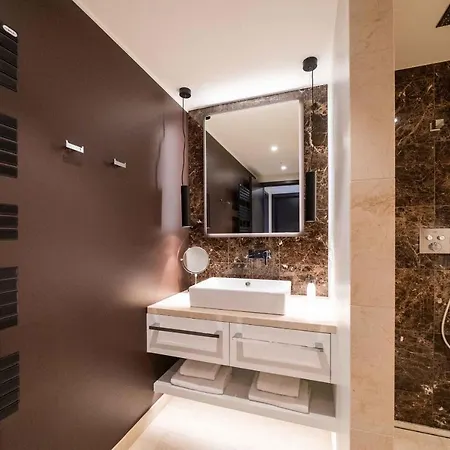 White Pearl 2.01 Apartment *